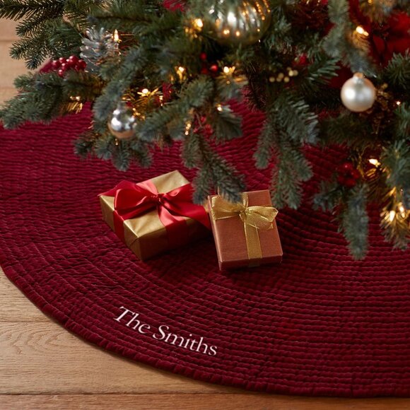 Pottery Barn Channel Quilted Velvet Tree Skirt - Picture 2 of 5